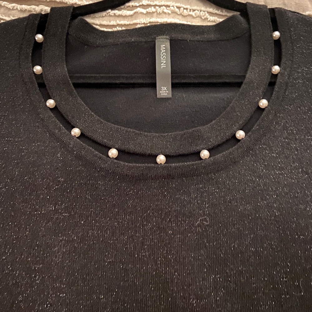 Sweater- black